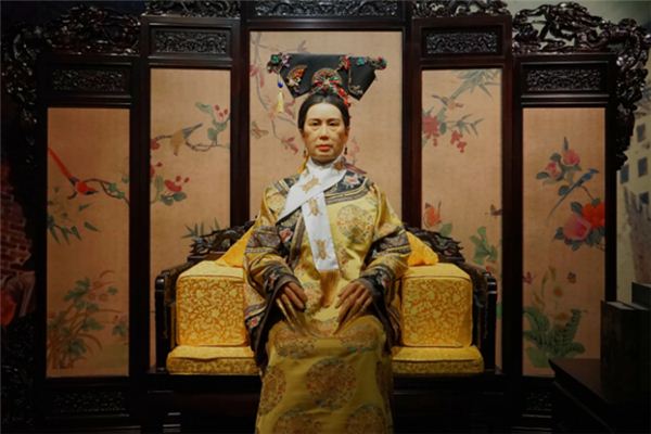 梦见太后是什么意思 梦见太后是什么意思