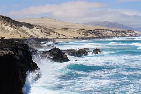 梦见咸水湖是什么意思 梦见咸水湖是什么意思