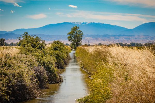 梦见沟渠是什么意思 梦见沟渠是什么意思